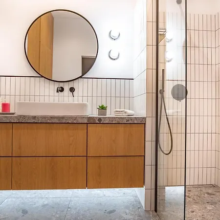 Kossak 5 Apartment