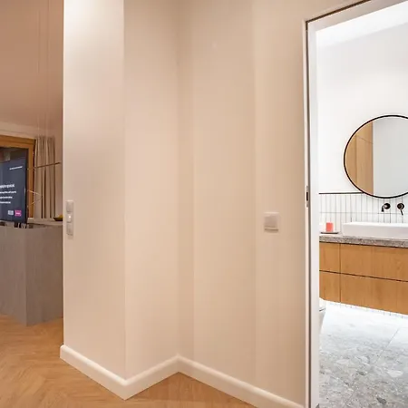 Kossak 5 Apartment